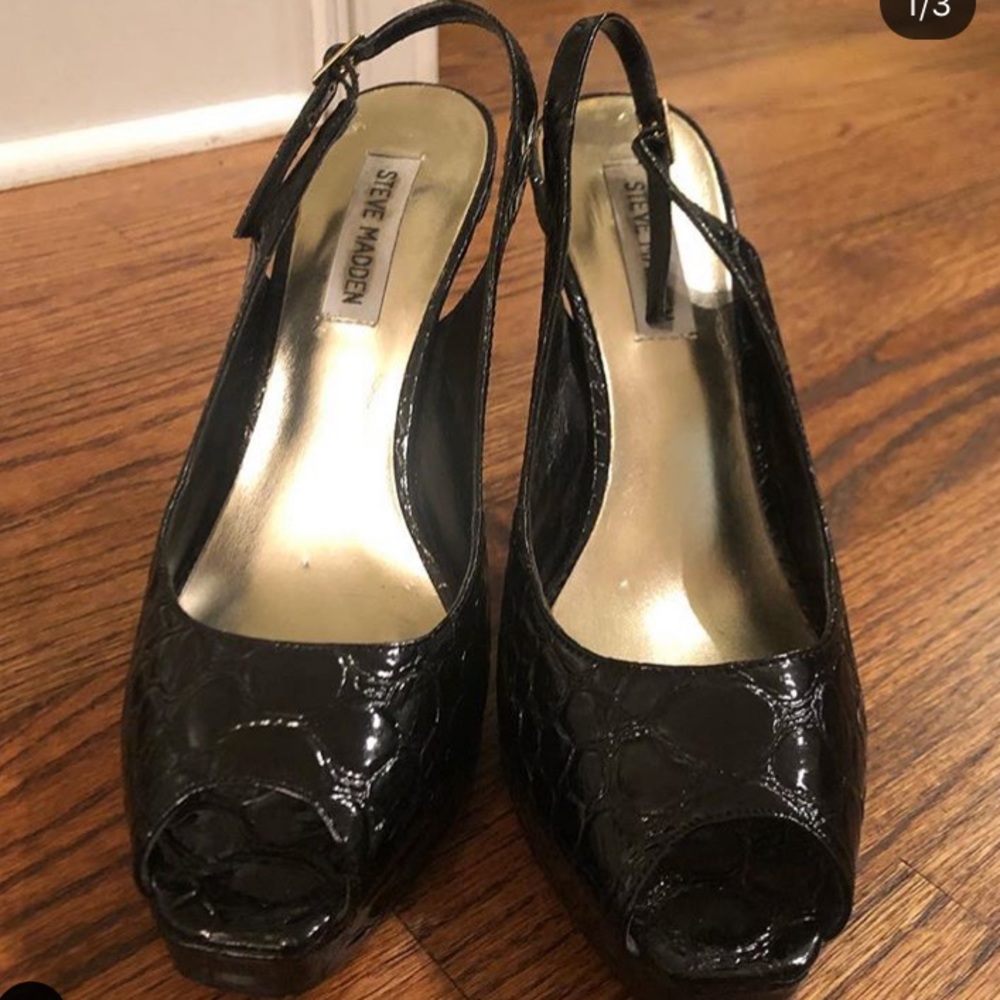 Steve Madden Leather Peep Toe Heels